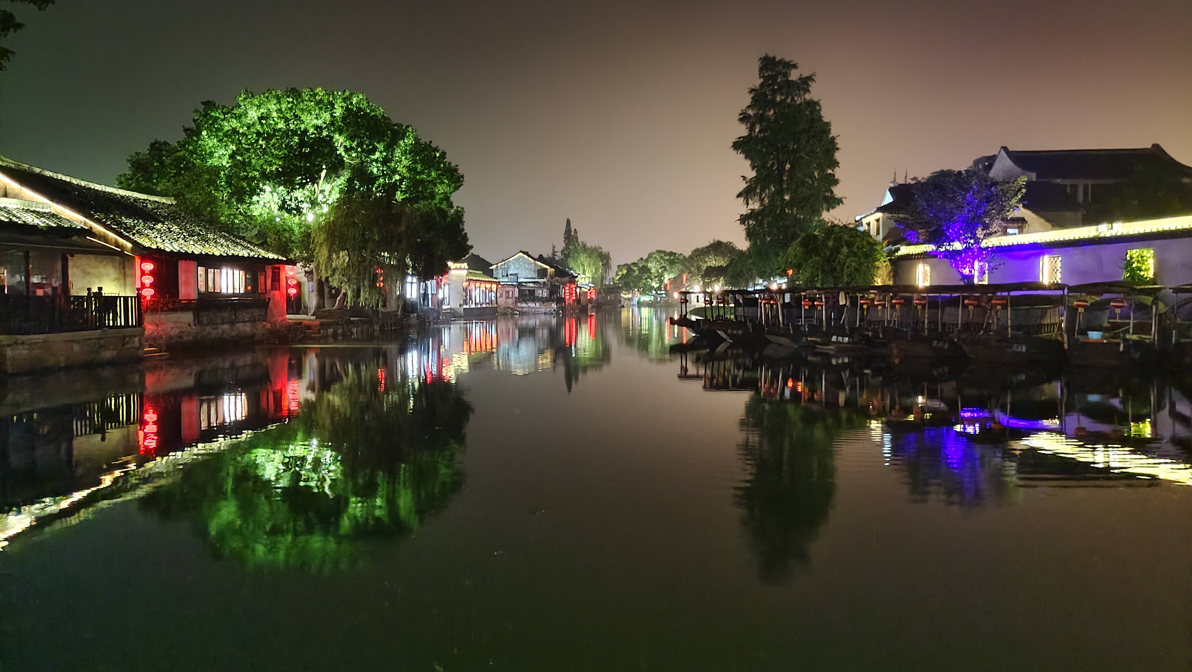 夜游西塘,江南水乡的古镇,灯火阑珊下的美景令人陶醉