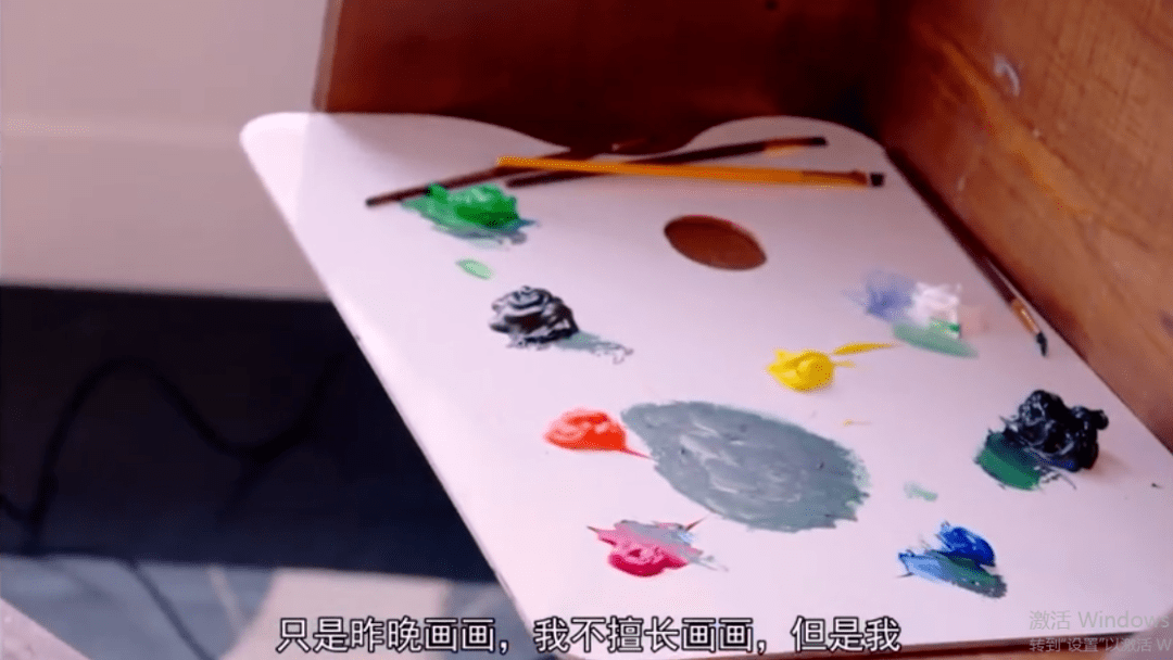 豪宅|连浴缸都是黄金的？肯豆最新曝光的上亿豪宅里，竟然惊现东北酸菜缸！