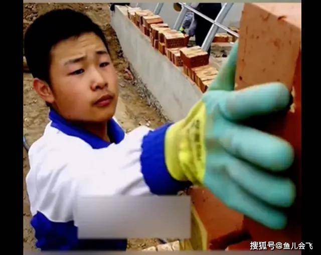 观点评论|学霸高考691分考入清华大学暑期搬砖打工，谁还敢说寒门难出贵子