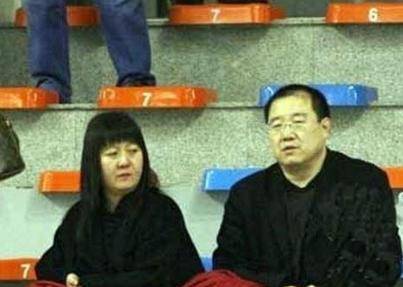 1997年,英达抛弃宋丹丹,马上和梁欢结婚,却发现自己被骗了