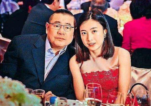 “豪门清流”刘鸣炜：七八岁炒股，长大后低调