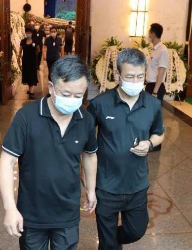 八卦爆料|名嘴送别名嘴，央视主持人背后的真情往事