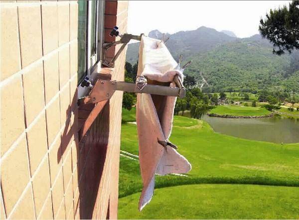 耳朵痛|妈妈用灯照吓出一身鸡皮疙瘩，娃床头勿摆这东西儿子半夜耳朵痛