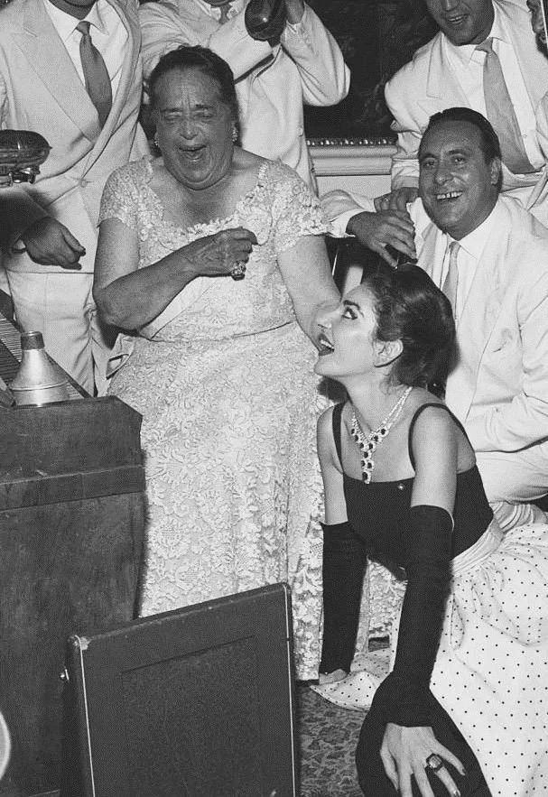 玛丽亚·卡拉斯|船王的情人，赫本的好友，这个200斤女人不简单！