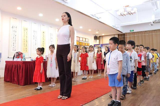 进行|正言易道商学院「中国青少年领袖演讲口才训练营」圆满成功