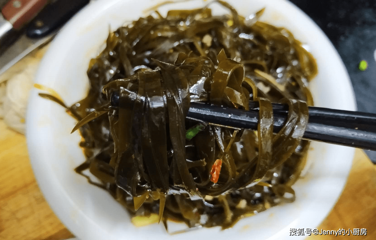 怎么做海带汤不腥 5ae60da38f244febb80af2ec92f702ff.png