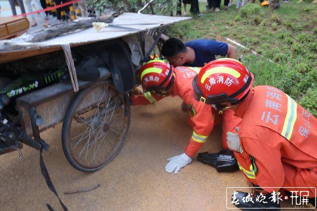 车链|疼得嚎啕大哭！家长弄不出来，急得不行……保山2岁男童手指被车链卡住