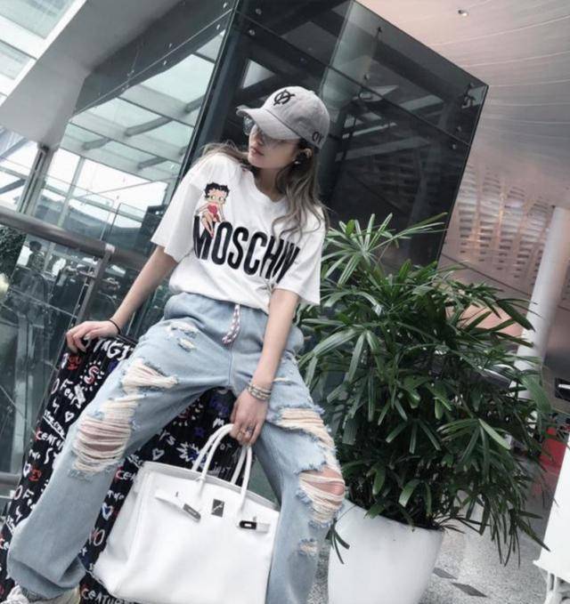 周扬青|FR2为周扬青打造专属“人物Tee”！罗志祥终究是高攀了