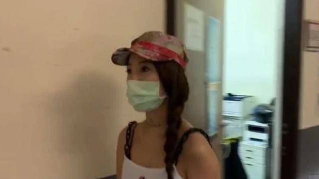 小时|罗霈颖猝死有疑云，报警闺蜜曾在14小时内到访，前后矛盾成嫌疑人