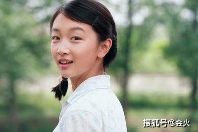 金马影后仙侠照曝光，发布会却遭许凯疏远，