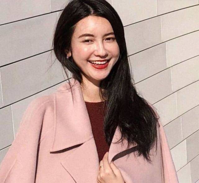 网红张大奕工作太拼导致憔悴？本尊晒保养品，