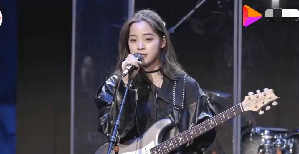 欧阳娜娜唱歌全部都是你 a1772526e77a4975a9db1e5448d53723.jpeg