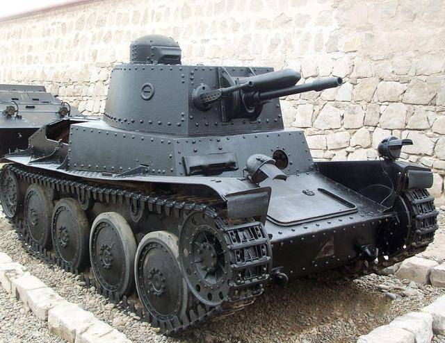 德军装甲部队里的多面手, 生产于捷克斯洛伐克的