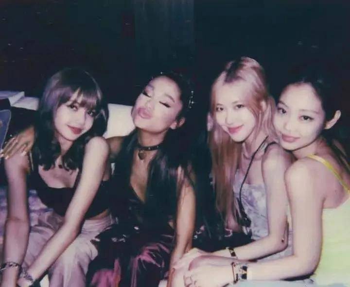 太平洋|神颜Lisa也有翻车的这天?她这环太平洋肩宽也太瞩目了...