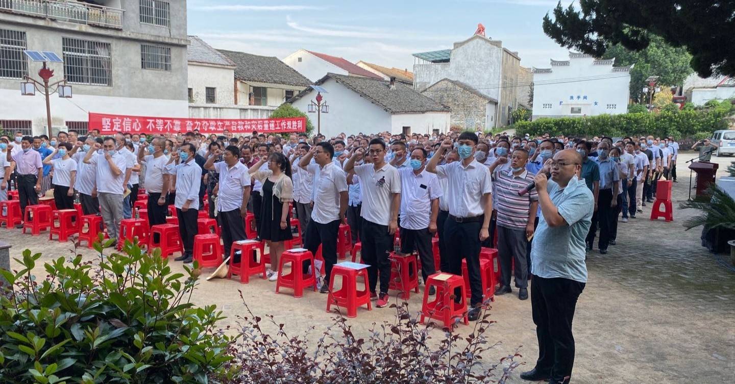 8月4日上午,黄梅县大河镇在吴祥村