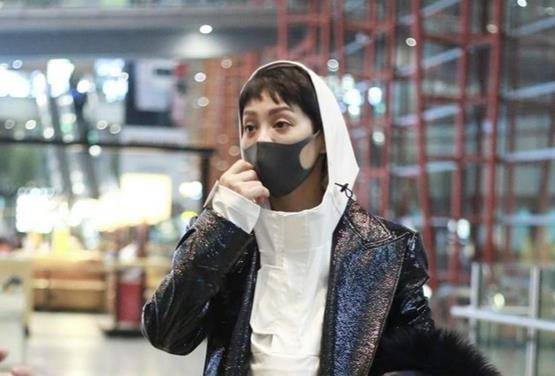 反差特别大的情侣 fa75ad9ba11640f9a30ebec5231b967d.jpeg