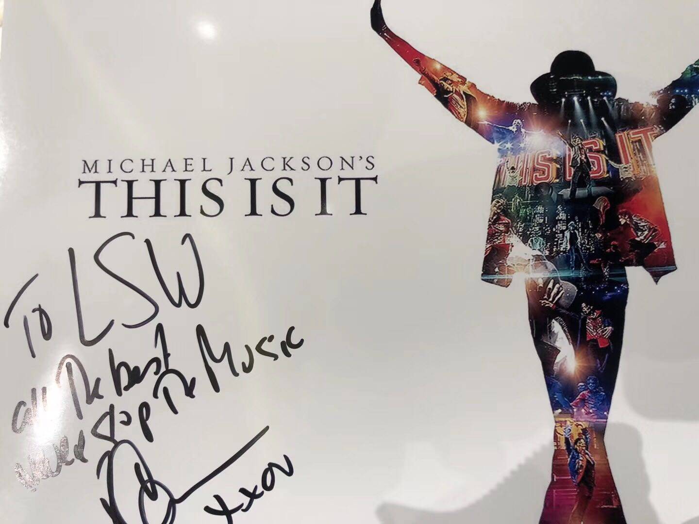 音乐界|杰梅恩杰克逊隔空祝福歌曲《小草坝》廖仕伟携民族音乐登上国际舞台