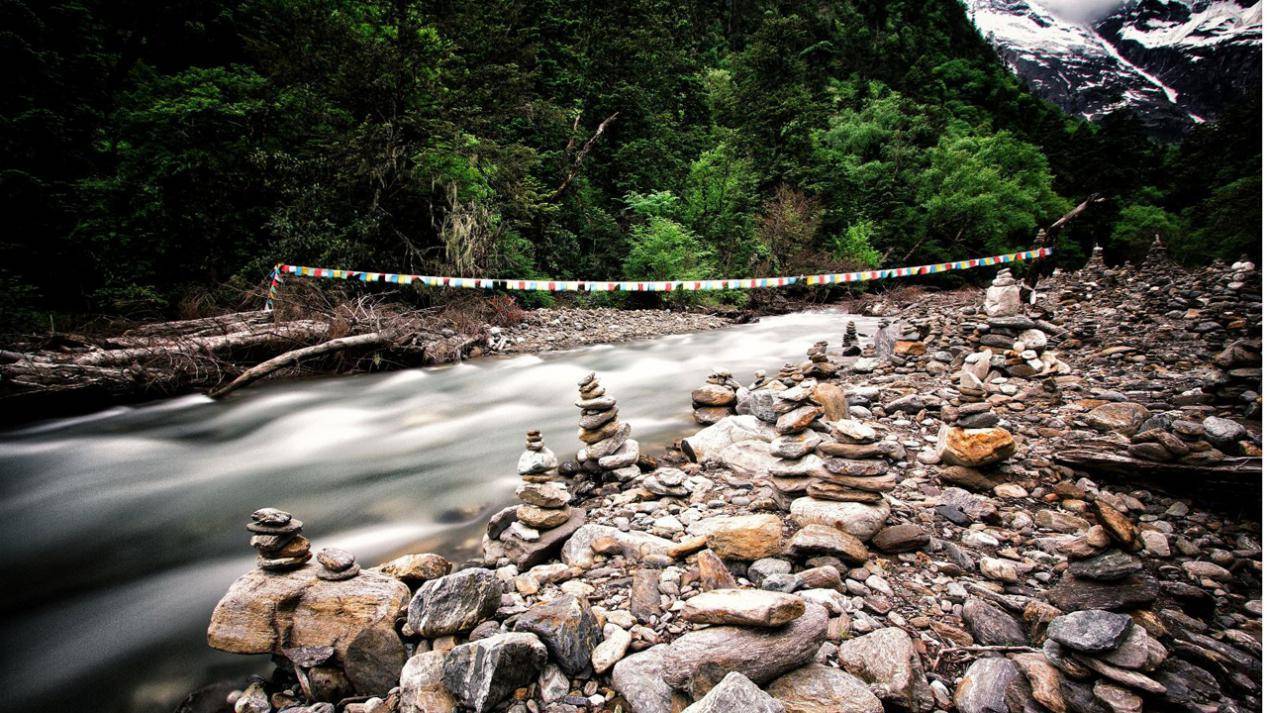 轻户外徒步 神山圣水 不去天堂就去雨崩