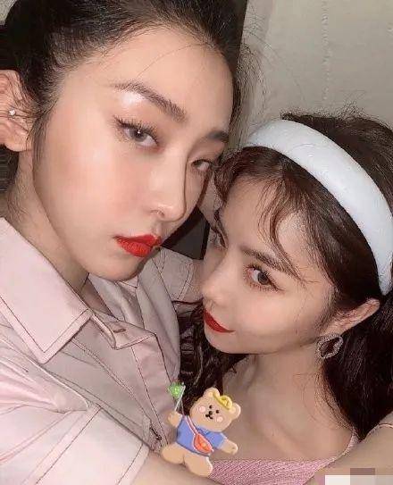 郑恺风流本性难改?网曝苗苗孕期偶遇郑恺逛夜