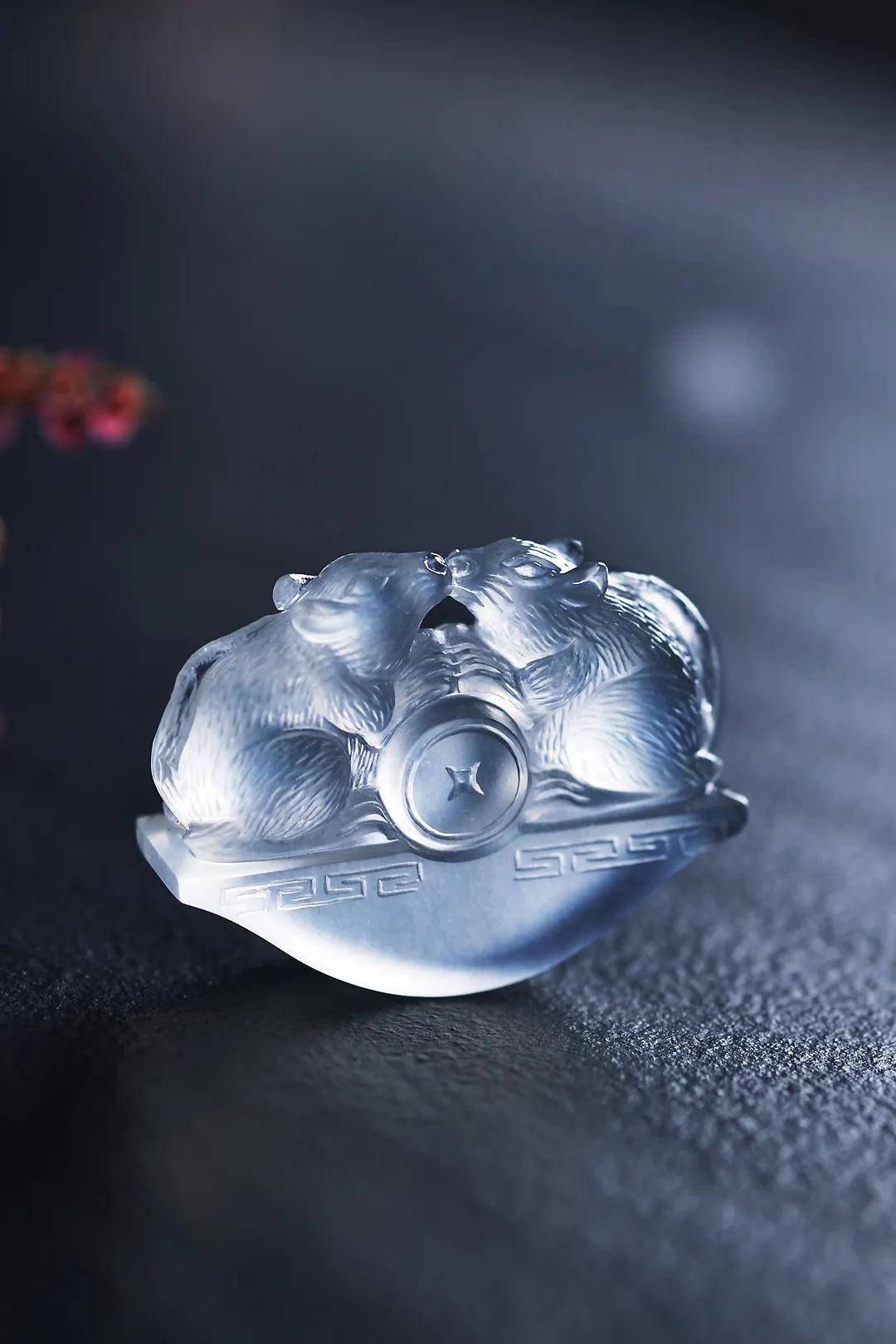 翡翠|裸石 or 镶嵌谁才是你的最爱？别着急，看完再下结论~