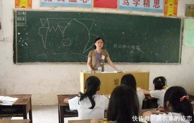 初中生|初中生公认的4个“痛苦瞬间”，尤其是最后一个，学霸也会头疼