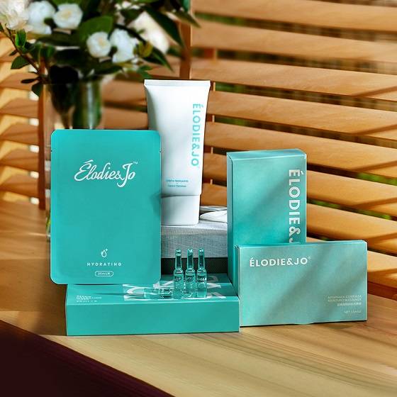 精华|ELODIE&JO爱洛蒂佐护肤品牌子怎么样，蓝睡莲倍润水光精华液好用吗