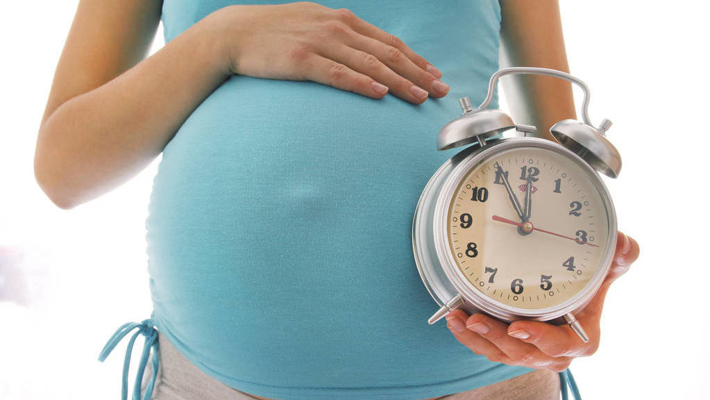 孕28周胎儿晚上胎动频繁，多半因为三点，孕妈搞清楚，别瞎紧张