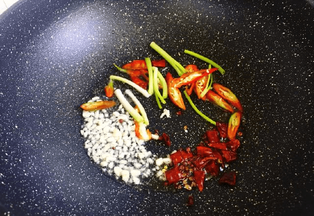 4e7a4d43ce0f440e8edcc356b7c38abf.png