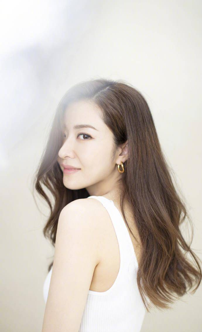 方媛怎么出名的 62bb8b04ec8f4628bd724e32fa5486f3.jpeg