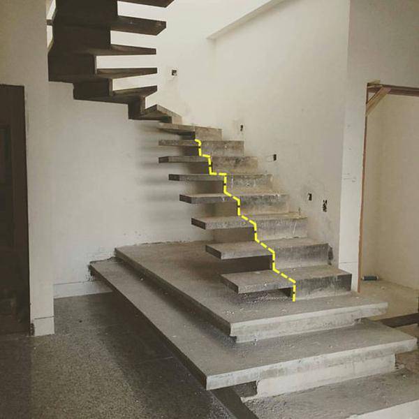 如果单纯的为了结实全浇成水泥实体楼梯踏步,那本来楼梯就占地,这样