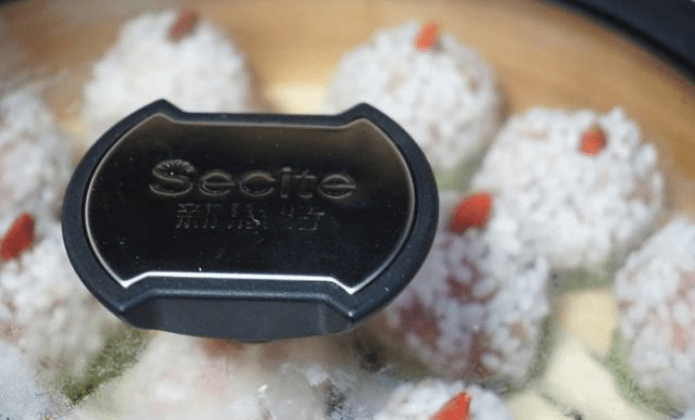 糯米要泡多久才可以做糯米丸子 90b8a7f5613e48b5a475c8d64f9ade09.png