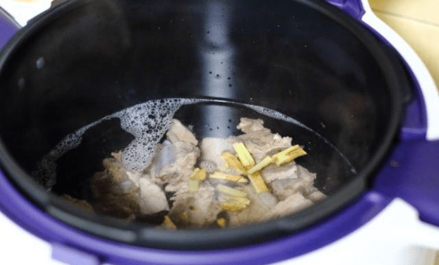 排骨汤怎么炖好吃还烂肉嫩 a92fbb2f4ff44923acc214dc92bd7664.png