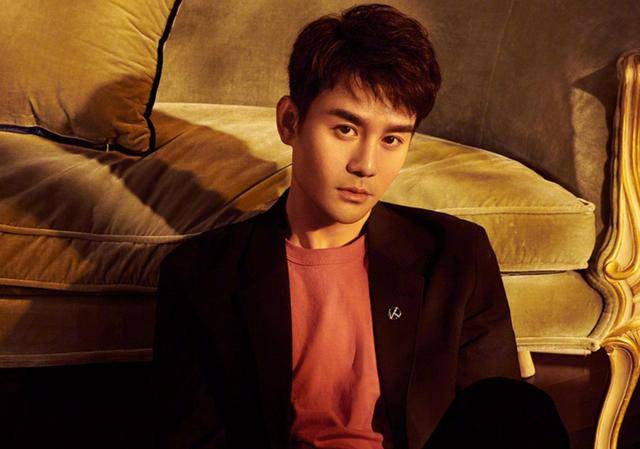 什么是真正的男神 eb37e20055964ed18064daa06df07007.jpeg
