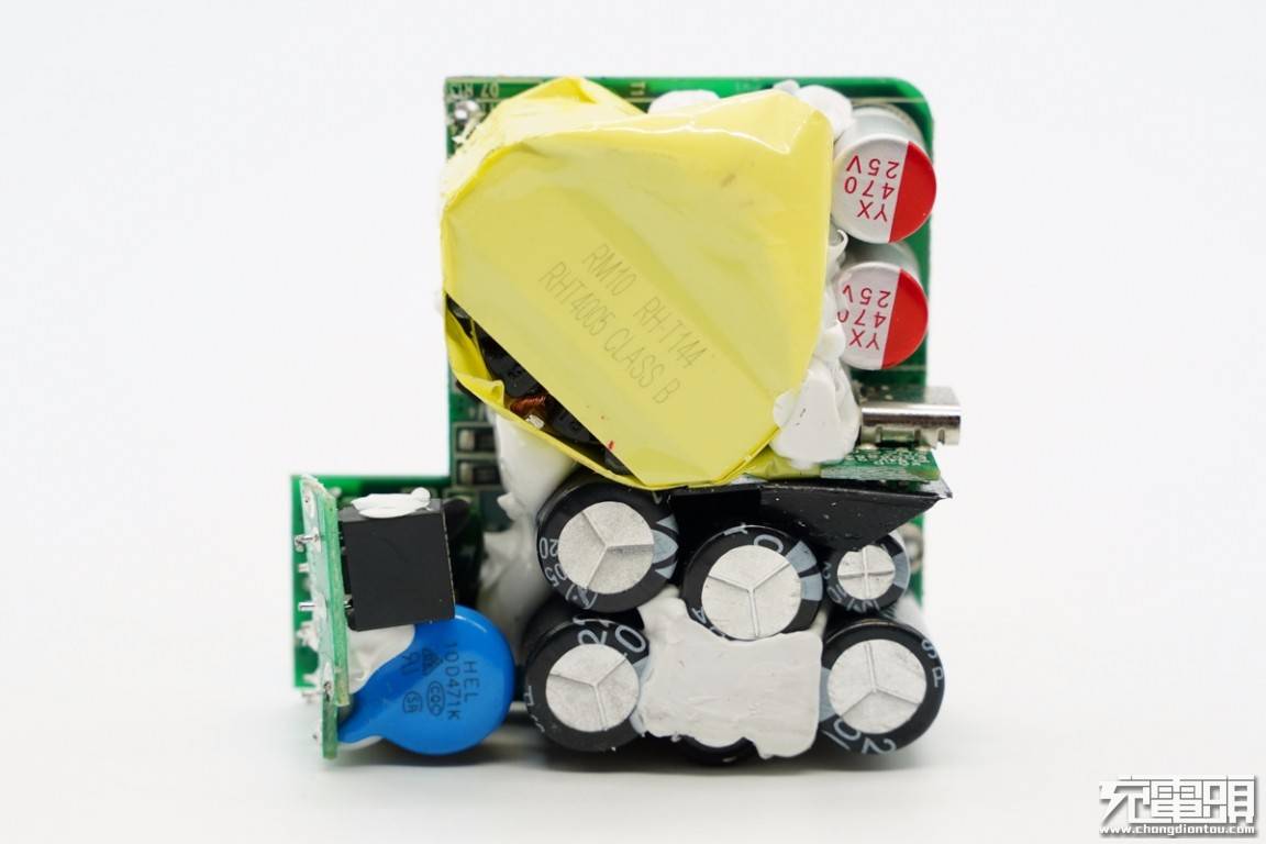 测评盘点|拆解报告：ROCK洛克65W USB PD氮化镓快充充电器