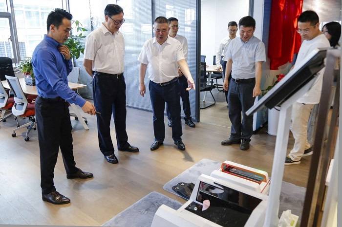 中国鞋业首家C2M智能定制平台入驻世界温州人家