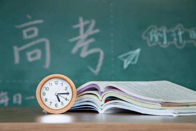 饱读诗书的人最“酷炫”，你可曾想过教育的真正意义？