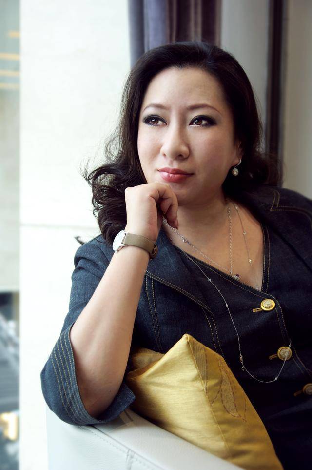 品牌|TANYA COUTURE创始人王燕喃的华丽转身,从职业到创业