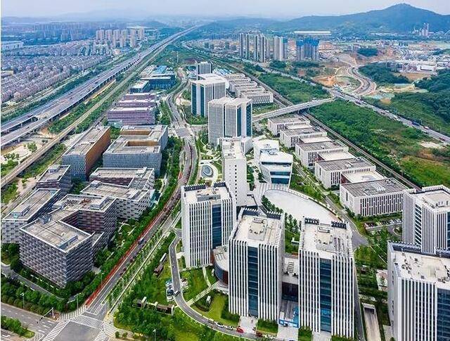 南京2020gdp_南京人均gdp