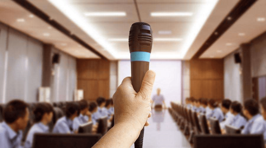 演讲时紧张发抖怎么办