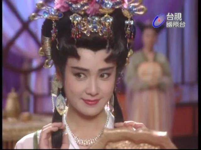 56岁傅艺伟曾是最美苏妲己，却二婚失败吸毒自毁