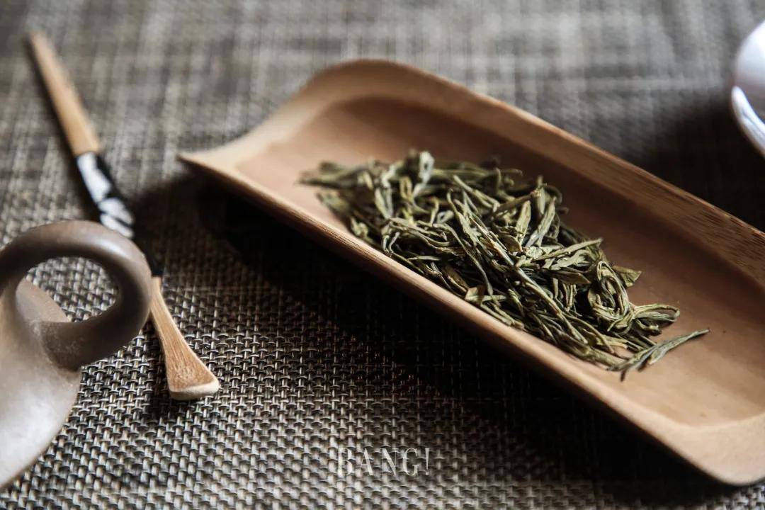 閰掑共鍊樺崠鏃犳棤鏇茶_乌岽单丛茶罐装(2)