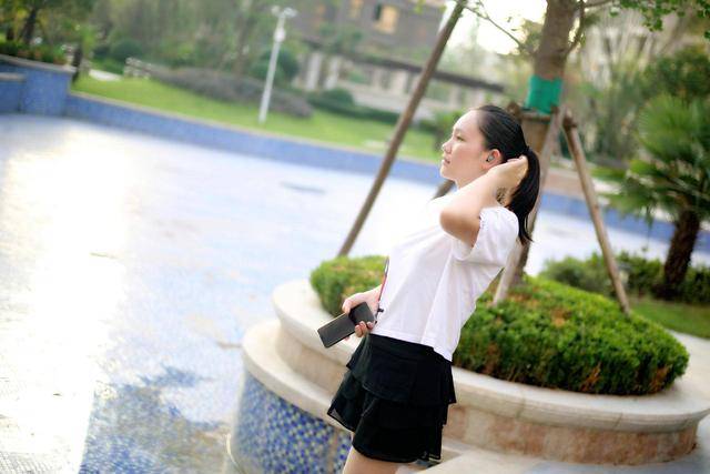 测评盘点|国产这款真无线蓝牙耳机火了，号称耳机界的小米，这性价比简直..