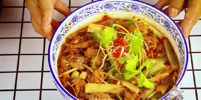 啤酒鸭视频 23ae3e40868a424e8b4f7a30a3b65737.png