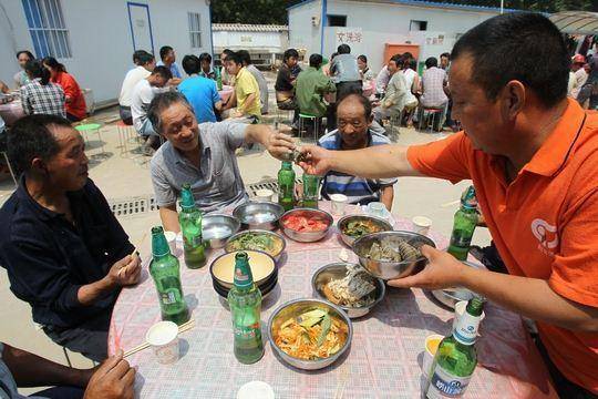 老总们聚会_公司老总聚会图片(3)