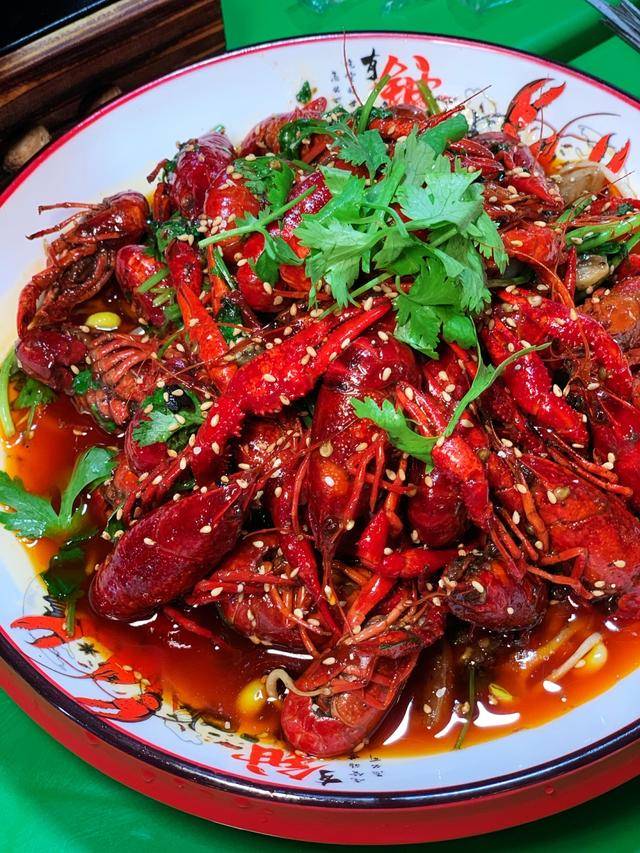 烧烤|去晚了没地方，吊炉大公鸡贼哇塞长春红旗街新开家德惠口味烧烤