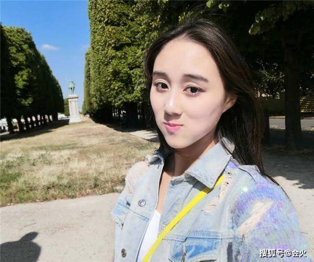 赌王小女儿与姚安娜组名媛女团，架势十足要出