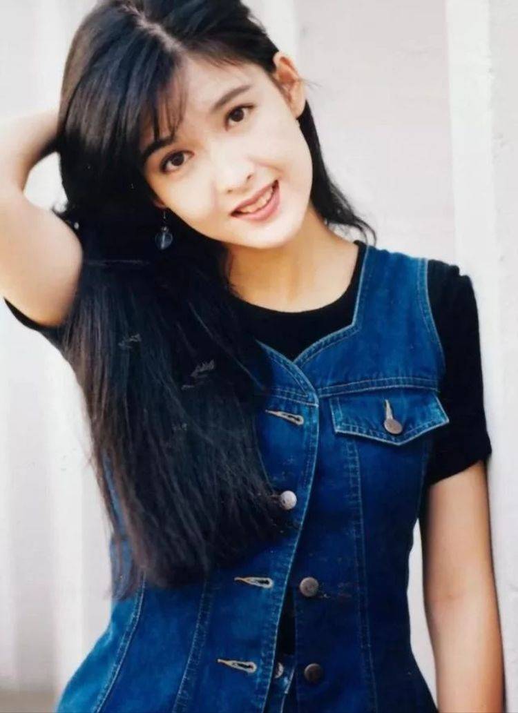 盘点香港影坛最美的13位女星,她们的颜值惊艳了时光!