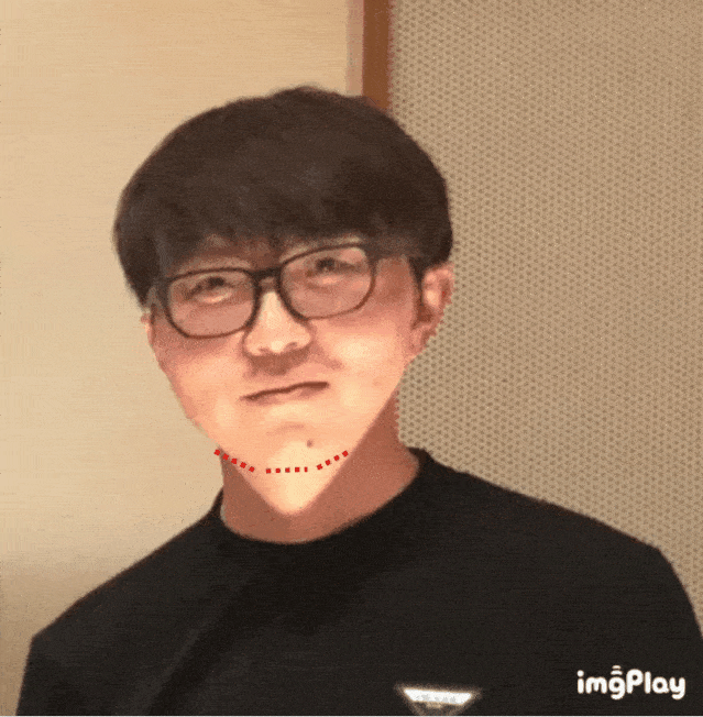 伸缩|蔡徐坤的下巴会自动伸缩？！这是do脸实锤了？