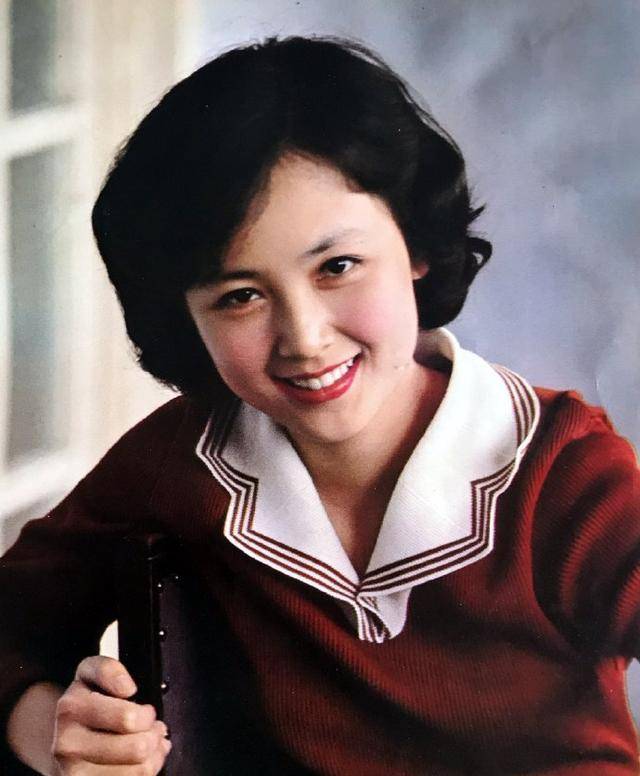 80年代40位女明星美图,个个美丽动人,展现了80年代的时尚风采