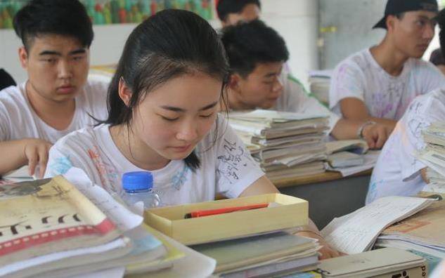 一个高考逆袭生的自述:高三那一年,我拼尽全力,只为拥抱彩虹 一个高考逆袭生的自述:高三那一年,我拼尽全力,只为拥抱彩虹